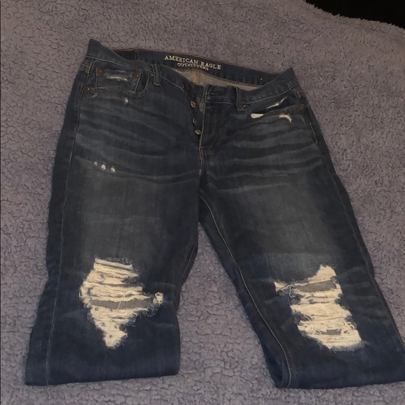 Distressed High Rise Mom Jeans - Picture 3 of 10